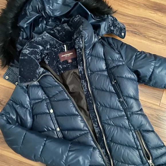 Johnston & Murphy women’s Navy Puffer Coat size S gorgeous